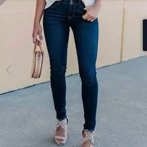 Flying Monkey size 29